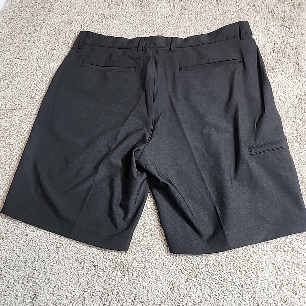 Greg Norman Golf Short Mens 38 Black PlayDry Performance Stretch ML75 Microlux - Picture 2 of 10